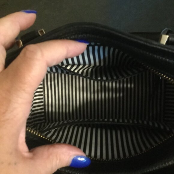 Kate Spade crossbody black and pink purse comes with dust bag clean condition - Picture 6 of 9